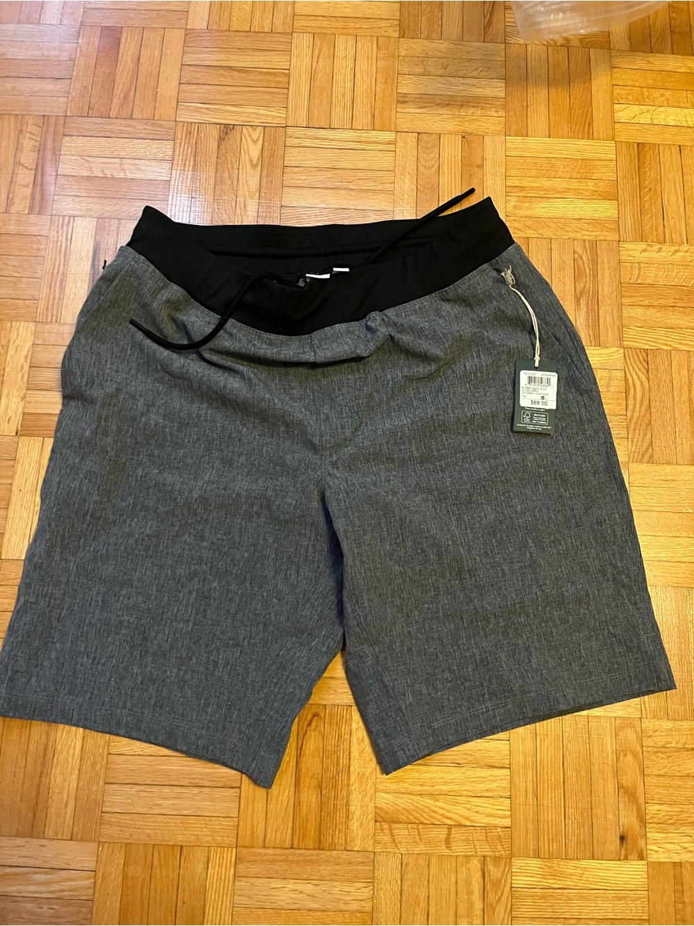 tentree Men’s Gray Athletic Shorts with Black Waistband